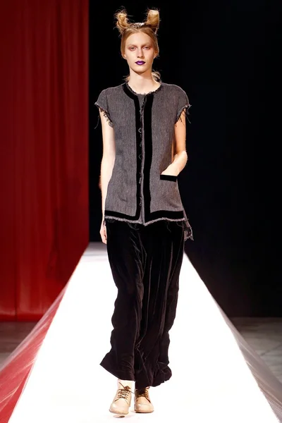 Look 13